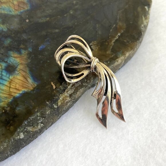 Vintage BEAU Sterling Silver 925 Ribbon Bow Brooch Pin Vintage Brooch - Picture 4 of 16